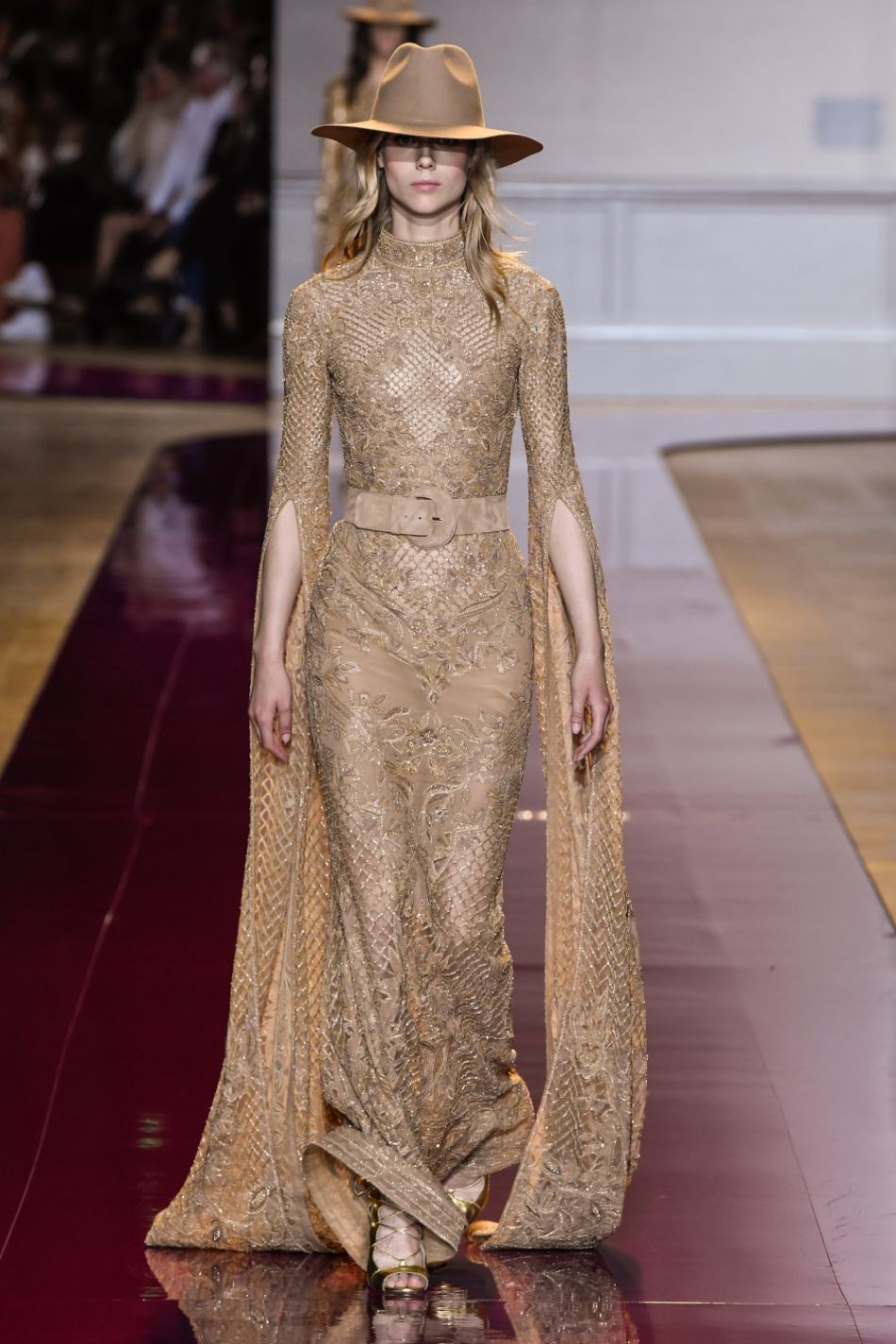 1835855-zuhair-murad-automne-hiver-2017lieu-pa-950x0-1